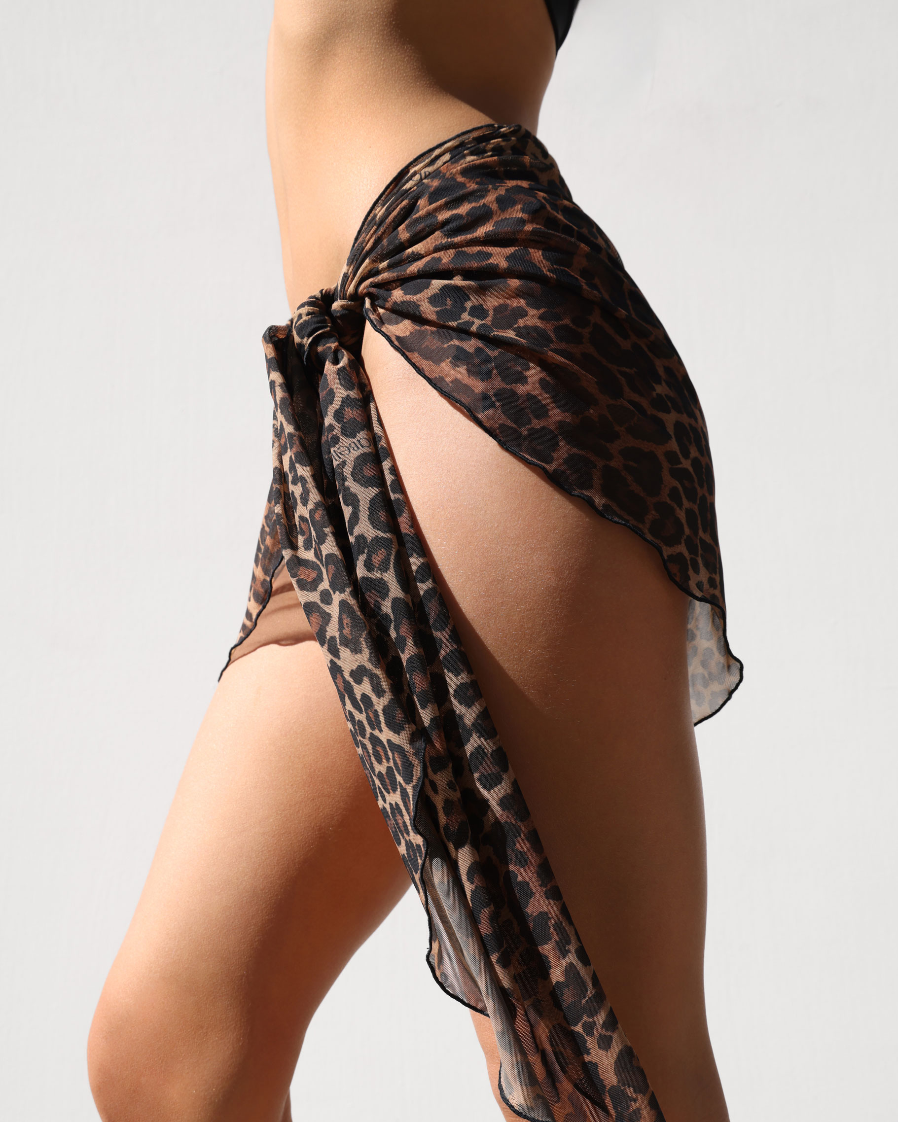 Платок пляжный Clash Leo