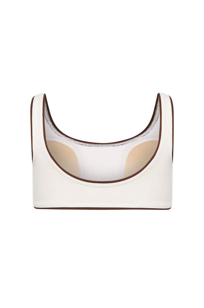 Топ Seductive Curves White